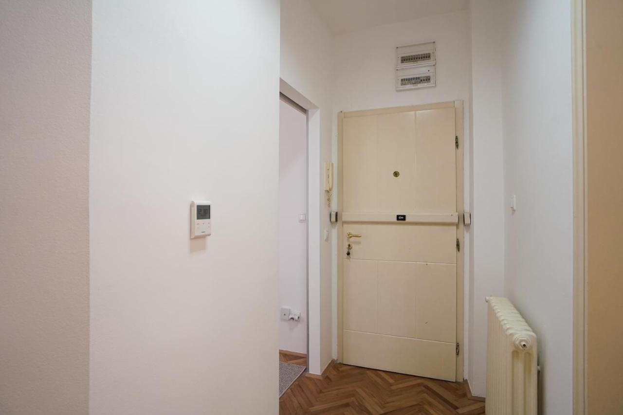 Quiet Luxury Family Apt Belgrade Fortress Center Zewnętrze zdjęcie